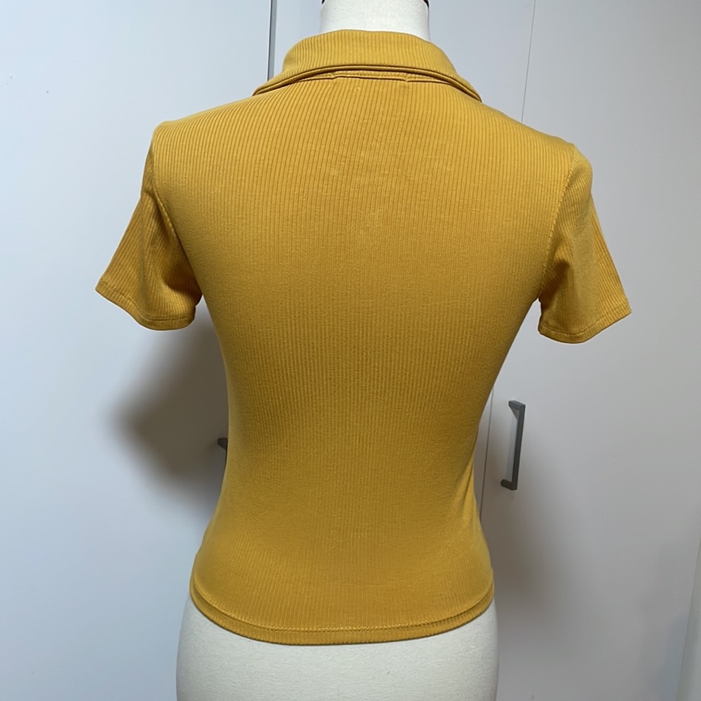 Active USA‎ Button Down Ribbed Top * Ribbed, Flattering Style * Size Small - Picture 4 of 15